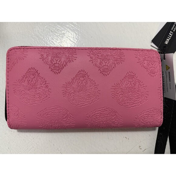 NWT Ed Hardy Zip Around Wristlet - Embossed Screaming Tiger On Pink - Picture 2 of 3